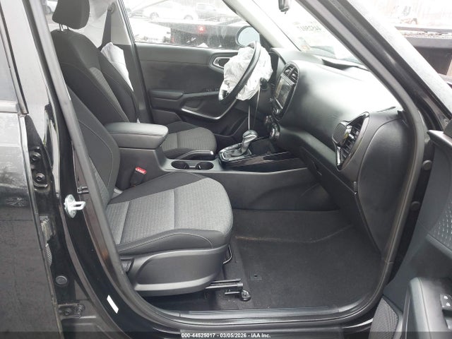 2021 KIA SOUL KNDJ33AU6M7739403 Photo 4