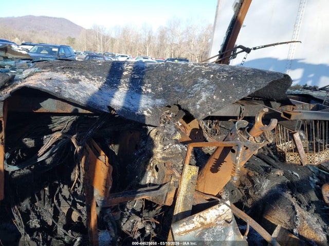 Продажа на аукционе авто 2002 Workhorse Custom Chassis Motorhome Chassis P3500, vin: 5B4KP57G023339840, номер лота: 44525058