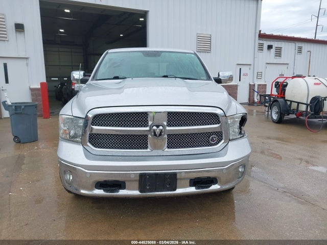 2019 Ram 1500 Classic Lone Star Silver  4x4 5'7 Box მანქანა იყიდება აუქციონზე, vin: 1C6RR7LTXKS588659, აუქციონის ნომერი: 44525088