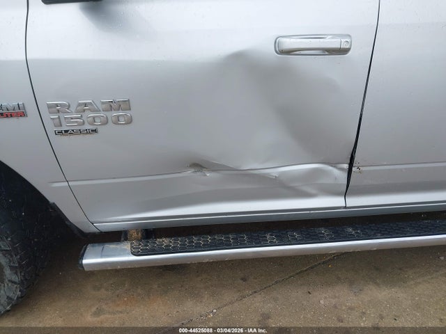 2019 Ram 1500 Classic Lone Star Silver  4x4 5'7 Box მანქანა იყიდება აუქციონზე, vin: 1C6RR7LTXKS588659, აუქციონის ნომერი: 44525088