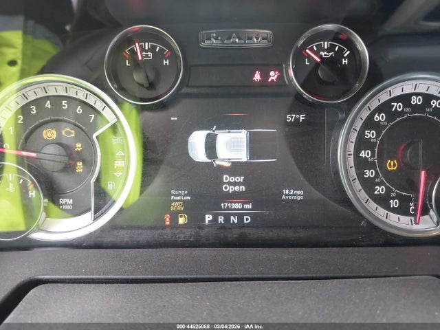 2019 Ram 1500 Classic Lone Star Silver  4x4 5'7 Box მანქანა იყიდება აუქციონზე, vin: 1C6RR7LTXKS588659, აუქციონის ნომერი: 44525088