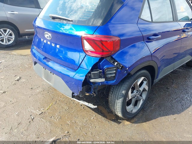 Продажа на аукционе авто 2022 Hyundai Venue Limited, vin: KMHRC8A3XNU176961, номер лота: 44525098