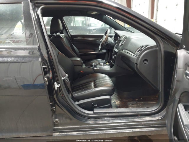 Продажа на аукционе авто 2018 Chrysler 300 300s Awd, vin: 2C3CCAGG2JH191838, номер лота: 44525115