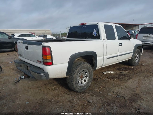 44525132 :رقم المزاد ، 1GTEC19T16Z131085 vin ، 2006 Gmc Sierra 1500 Sle1 مزاد بيع