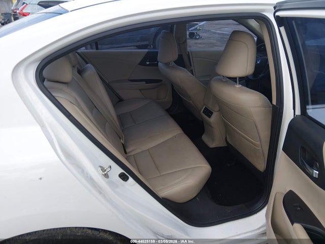 44525159 :رقم المزاد ، 1HGCR3F89FA027736 vin ، 2015 Honda Accord Ex-l V-6 مزاد بيع