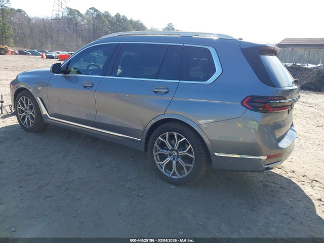 2025 BMW X7 5UX23EM05S9000872 Photo 2