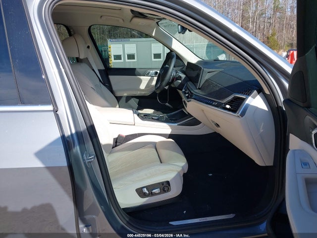 2025 BMW X7 5UX23EM05S9000872 Photo 4