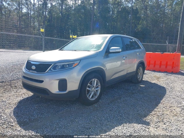 KIA SORENTO LX 2014 5XYKT3A63EG545325 Image 2
