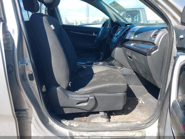 KIA SORENTO LX 2014 5XYKT3A63EG545325 Image 5