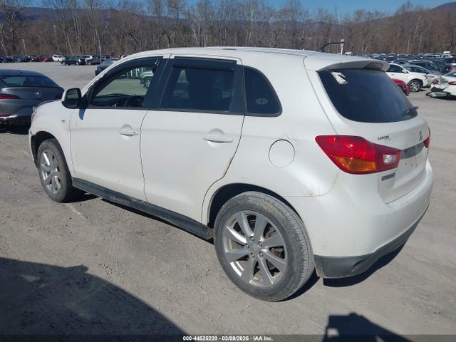 2015 MITSUBISHI OUTLANDER SPORT 4A4AP3AUXFE044482 Photo 2
