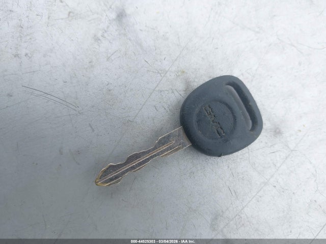 44525303 :رقم المزاد ، 2GTEC19V611315005 vin ، 2001 Gmc Sierra 1500 Sle مزاد بيع