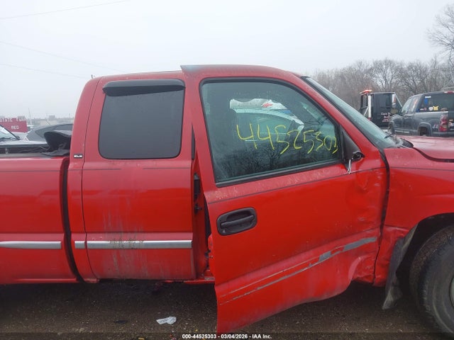 44525303 :رقم المزاد ، 2GTEC19V611315005 vin ، 2001 Gmc Sierra 1500 Sle مزاد بيع