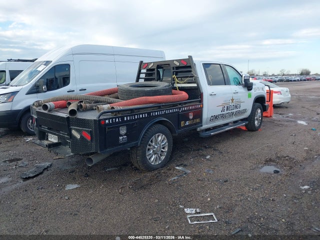 2022 CHEVROLET SILVERADO 3500HD 1GC4YVEY3NF104041 Photo 3