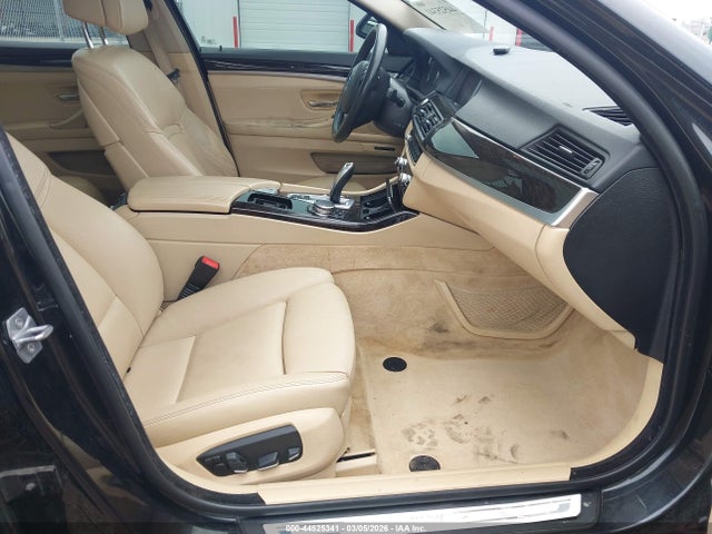 2015 Bmw 528i მანქანა იყიდება აუქციონზე, vin: WBA5A5C5XFD524634, აუქციონის ნომერი: 44525341