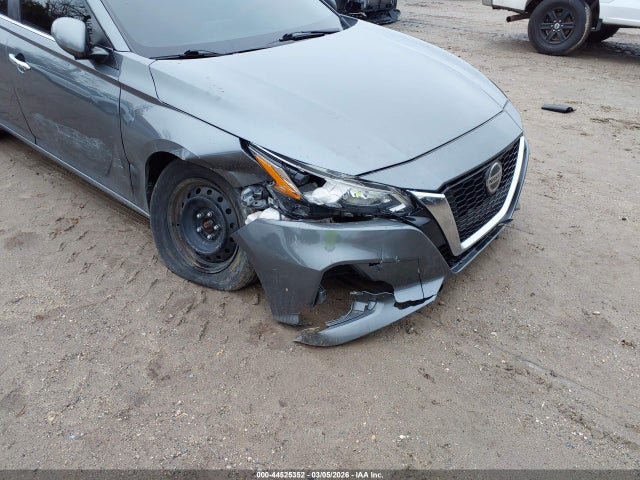 44525352 :رقم المزاد ، 1N4BL4BV8LC200827 vin ، 2020 Nissan Altima S Fwd مزاد بيع
