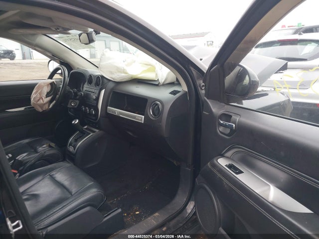 44525374 :رقم المزاد ، 1C4NJDEB1FD162368 vin ، 2015 Jeep Compass High Altitude Edition مزاد بيع