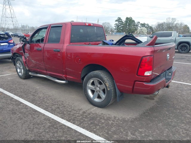 2015 RAM 1500 1C6RR7FT5FS655668 Photo 2