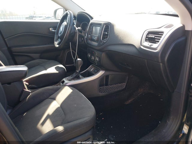 2017 JEEP NEW COMPASS 3C4NJCAB2HT681961 Photo 4