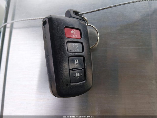 2017 TOYOTA RAV4 HYBRID JTMDJREV3HD063654 Photo 10