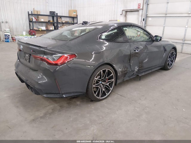 2022 BMW M4 WBS43AZ09NCH83354 Photo 3