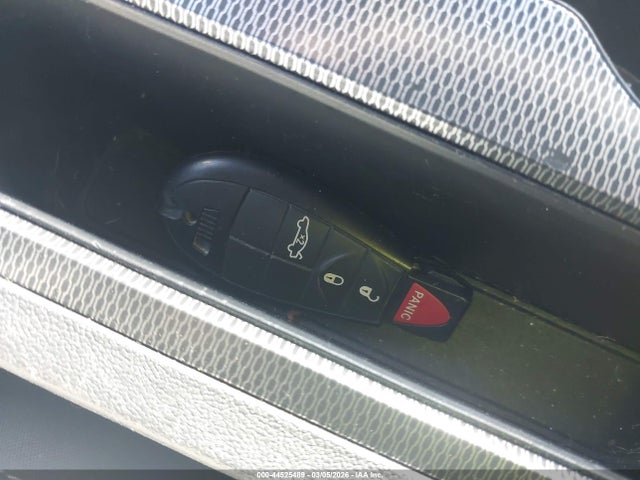 2012 DODGE CHALLENGER 2C3CDYBT7CH149842 Photo 10