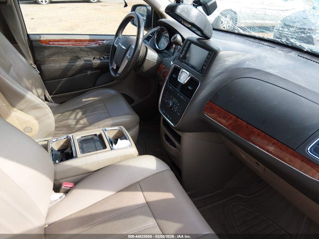 Продажа на аукционе авто 2013 Chrysler Town & Country Touring-l, vin: 2C4RC1CG2DR684168, номер лота: 44525550