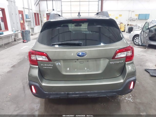 4S4BSANC8J3394984 Subaru Outback 2.5i Limited