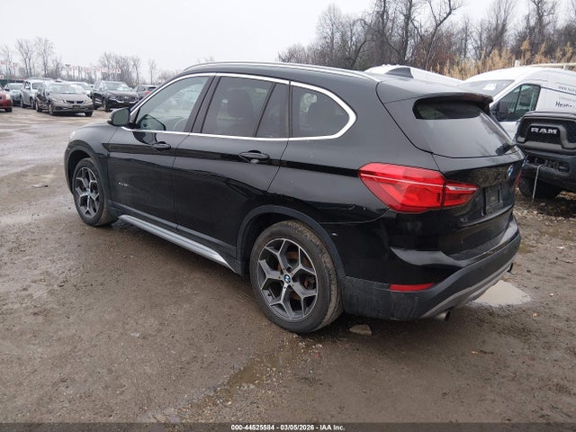 2017 Bmw X1 Xdrive28i მანქანა იყიდება აუქციონზე, vin: WBXHT3Z33H4A55903, აუქციონის ნომერი: 44525584