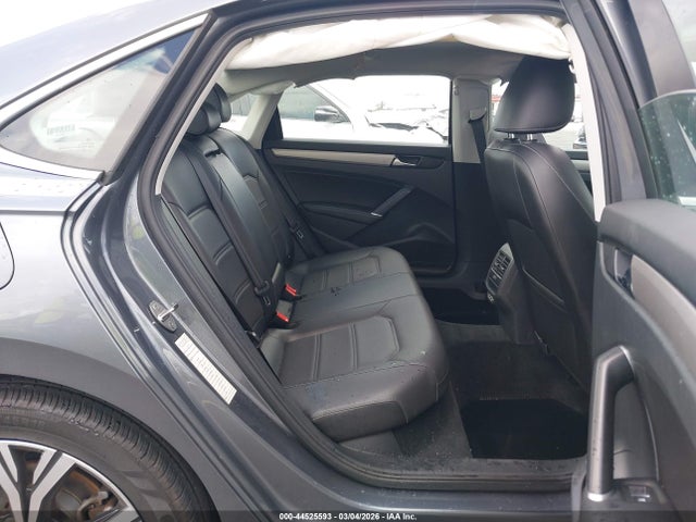 Aukcja sprzedaży 2022 Volkswagen Passat 2.0t Se, vin: 1VWSA7A33NC008054, numer aukcji: 44525593