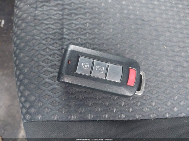 2018 MITSUBISHI OUTLANDER JA4AZ3A30JZ021748 Photo 10