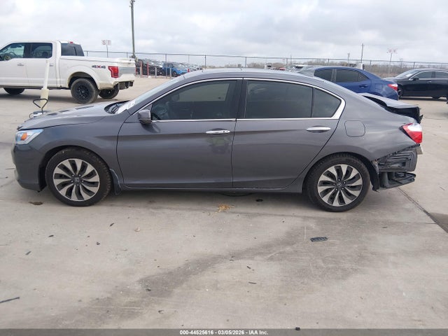 1HGCR6F7XEA000598 Honda Accord Hybrid Touring