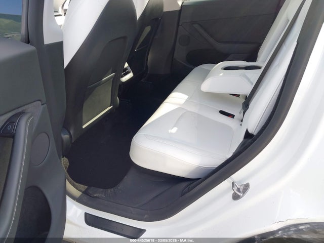 44525618 :رقم المزاد ، 7SAYGDEE5PA145220 vin ، 2023 Tesla Model Y مزاد بيع