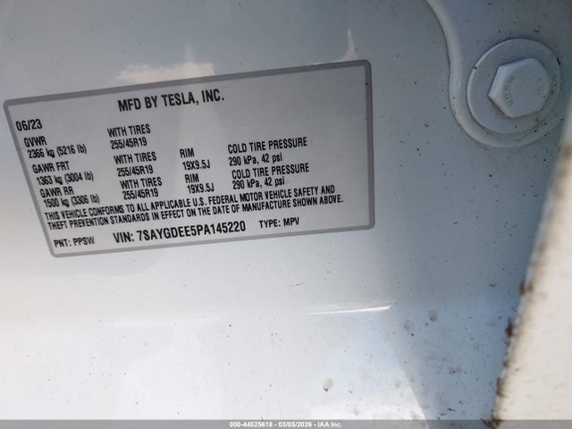 44525618 :رقم المزاد ، 7SAYGDEE5PA145220 vin ، 2023 Tesla Model Y مزاد بيع