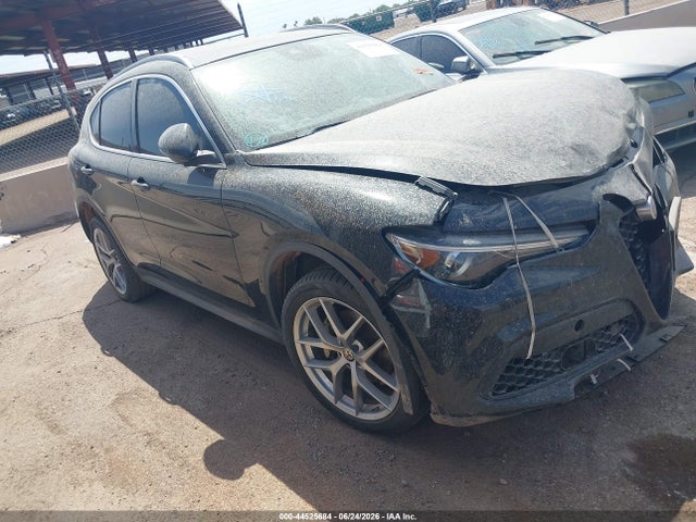 Alfa Romeo Stelvio Ti Awd 2018 ZASFAKBN4J7B94818 main image