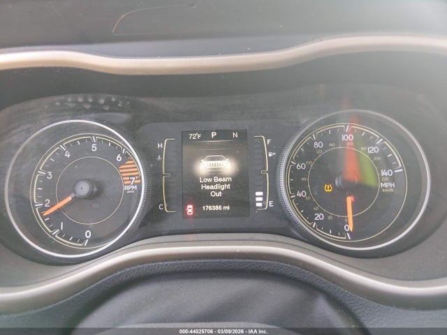 1C4PJLABXGW107271 Jeep Cherokee Sport
