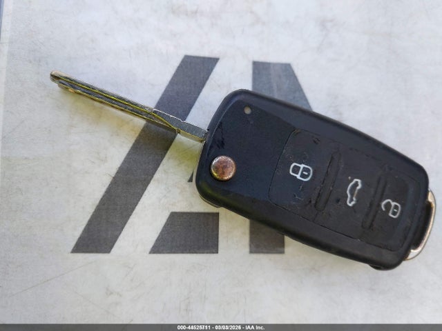 44525711 :رقم المزاد ، 3VW2B7AJ1HM400139 vin ، 2017 Volkswagen Jetta 1.4t S مزاد بيع