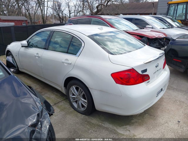 44525722 :رقم المزاد ، JN1CV6AR9FM522130 vin ، 2015 Infiniti Q40 مزاد بيع