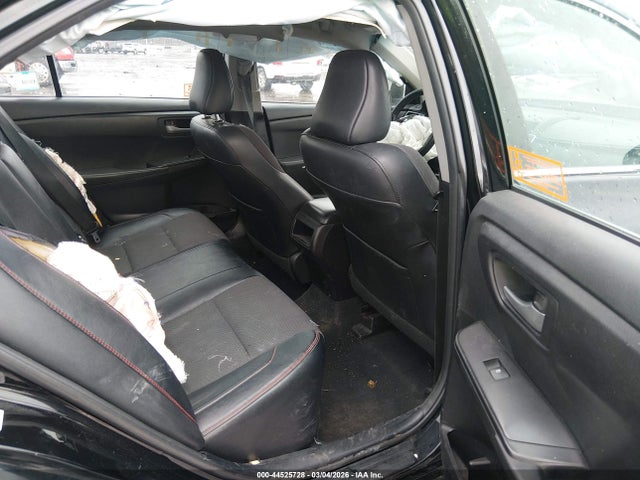 44525728 :رقم المزاد ، 4T1BF1FK8GU206493 vin ، 2016 Toyota Camry Se مزاد بيع