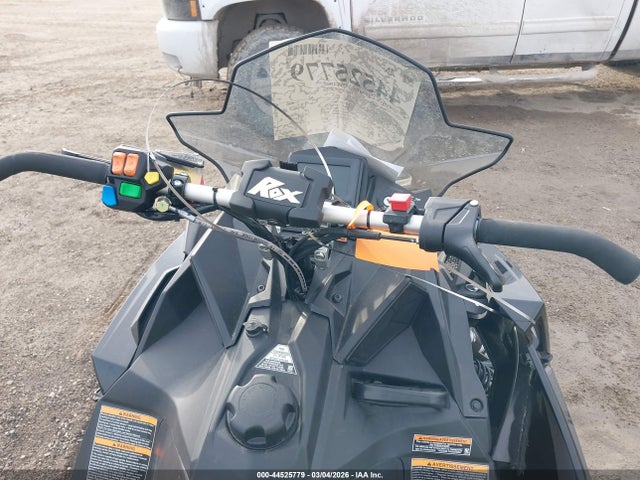 Polaris Indy 800 Rmk 2020 SN1EDP8R1LC717402 Image 5