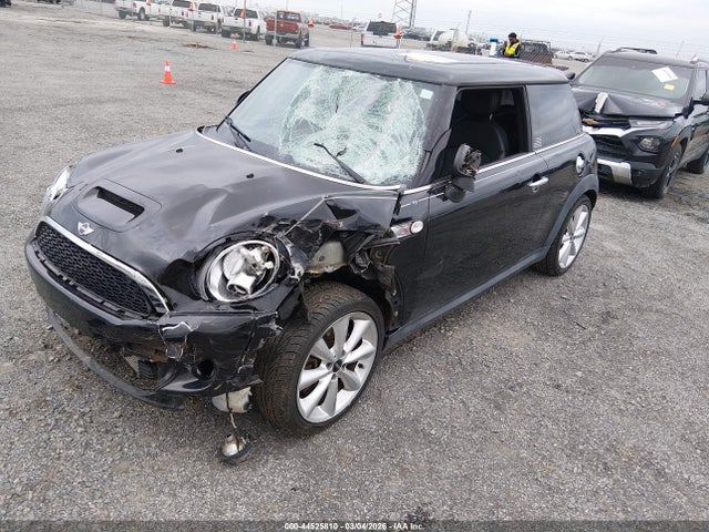 2011 MINI COOPER S WMWSV3C54BTY14959 Photo 1
