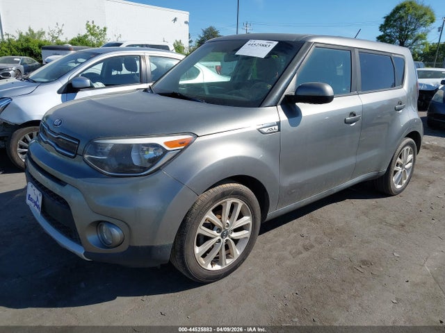 44525883 :رقم المزاد ، KNDJP3A57H7476518 vin ، 2017 Kia Soul + مزاد بيع