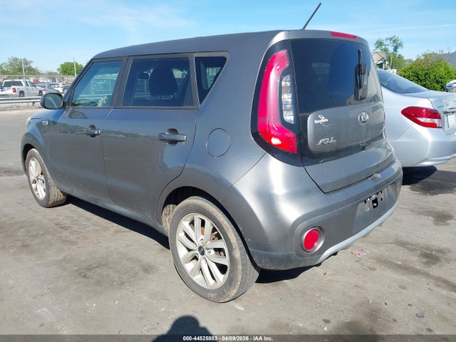 44525883 :رقم المزاد ، KNDJP3A57H7476518 vin ، 2017 Kia Soul + مزاد بيع