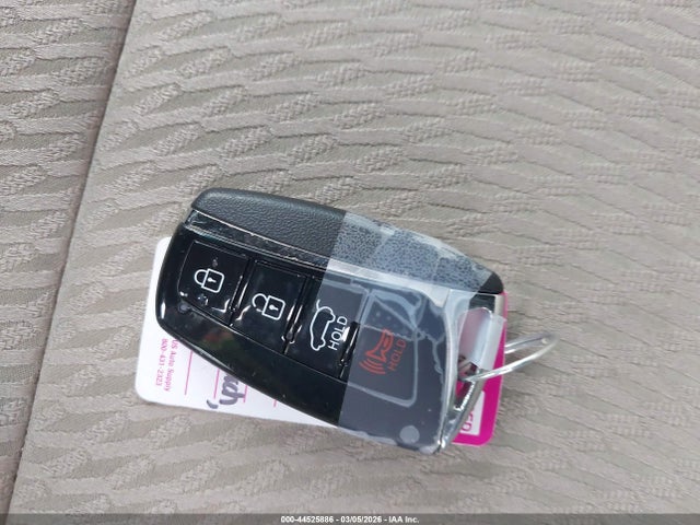 5NMZU3LB2HH048749 Hyundai Santa Fe Sport 2.4l