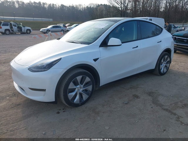 2024 TESLA MODEL Y 7SAYGDEE5RA273511 Photo 1