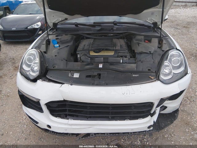 2016 PORSCHE CAYENNE WP1AA2A25GLA05215 Photo 9