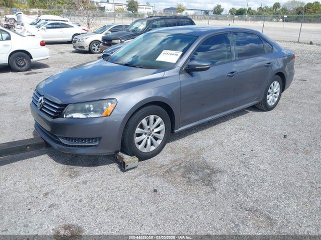 Продажа на аукционе авто 2012 Volkswagen Passat 2.5l S, vin: 1VWAH7A36CC029355, номер лота: 44526050