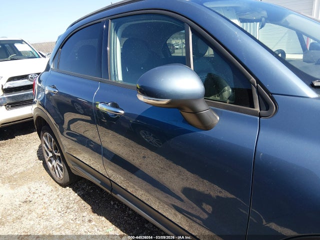 2017 Fiat 500x Trekking Fwd მანქანა იყიდება აუქციონზე, vin: ZFBCFXCBXHP599027, აუქციონის ნომერი: 44526054