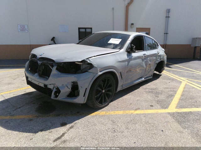 2024 BMW X4 5UX33DT01R9X29946 Photo 1