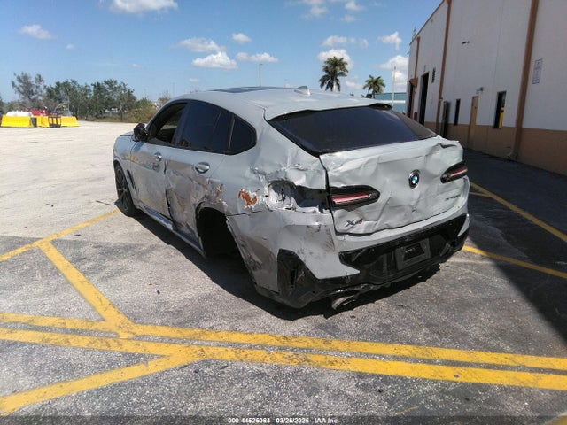 2024 BMW X4 5UX33DT01R9X29946 Photo 2