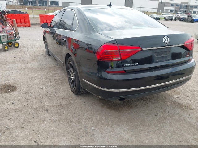 2016 VOLKSWAGEN PASSAT 1VWBS7A36GC047270 Photo 2